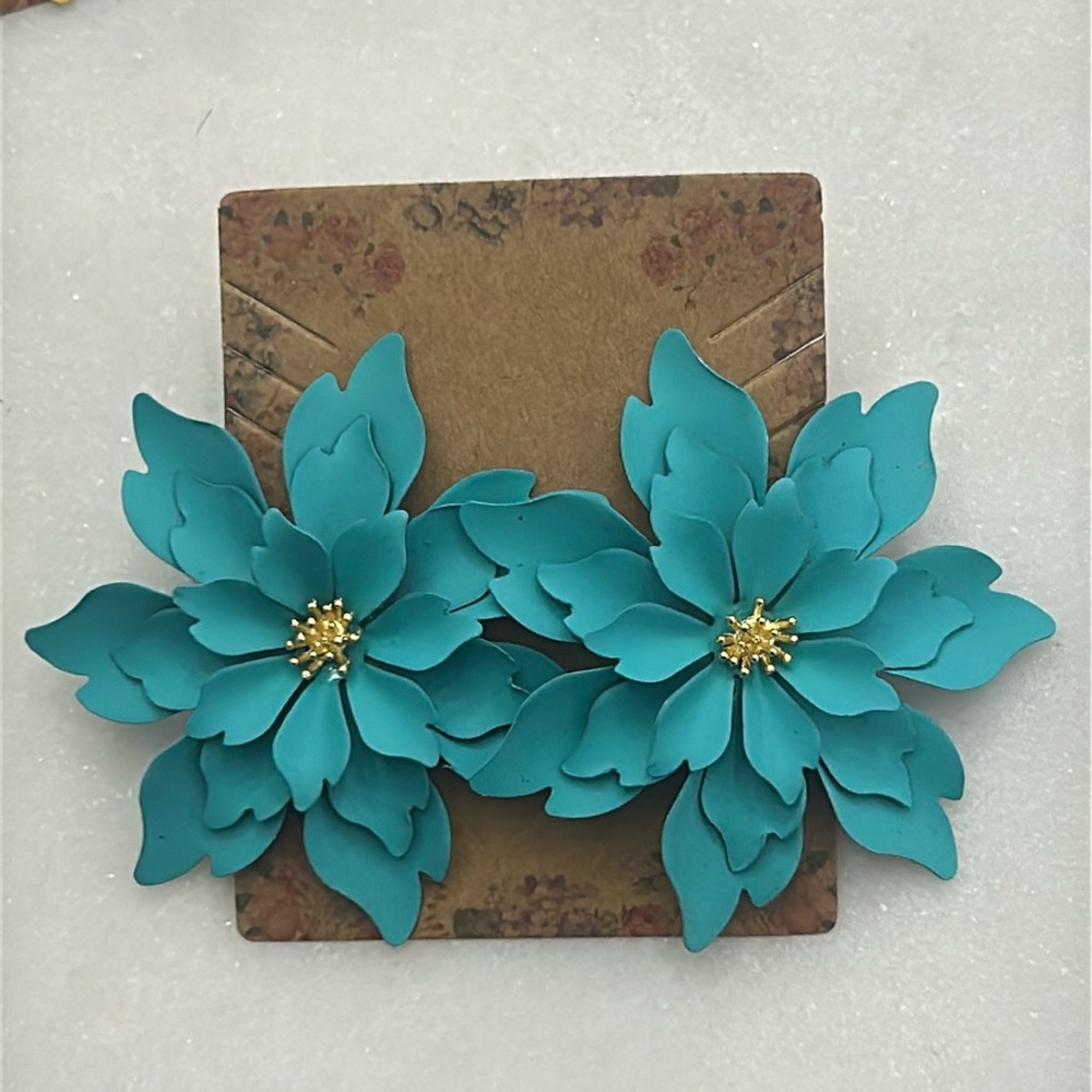 Vacation Vibes Earrings New
